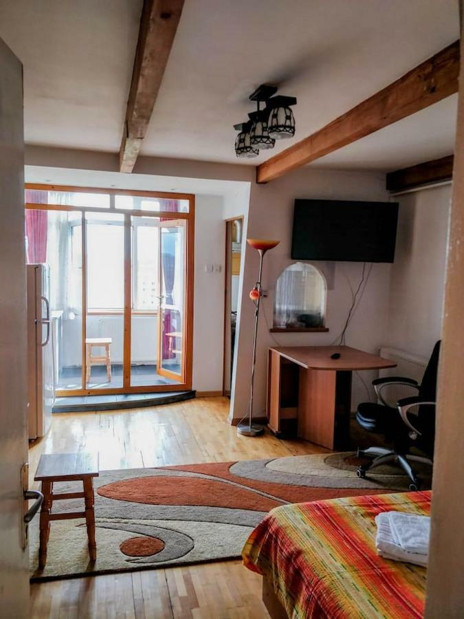 Studio Attic Apartman Brassó Kültér fotó